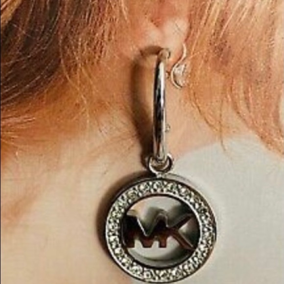 Michael Kors logo earrings - Picture 9 of 13